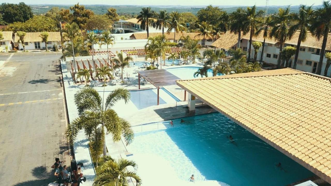 Condominio Diroma Resorts Caldas Vip Apartamento *